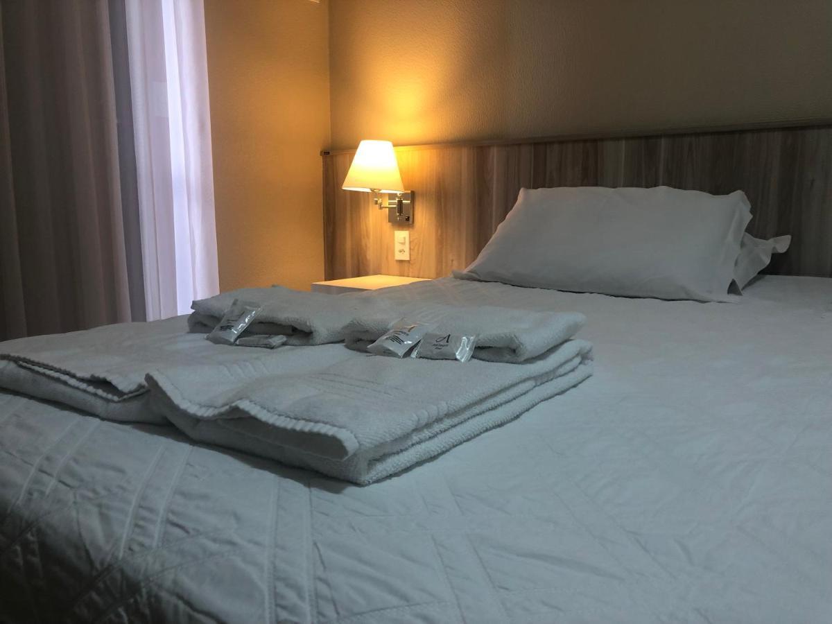 Aquarius Flat Aptos E Suites Santa Cruz do Sul Esterno foto