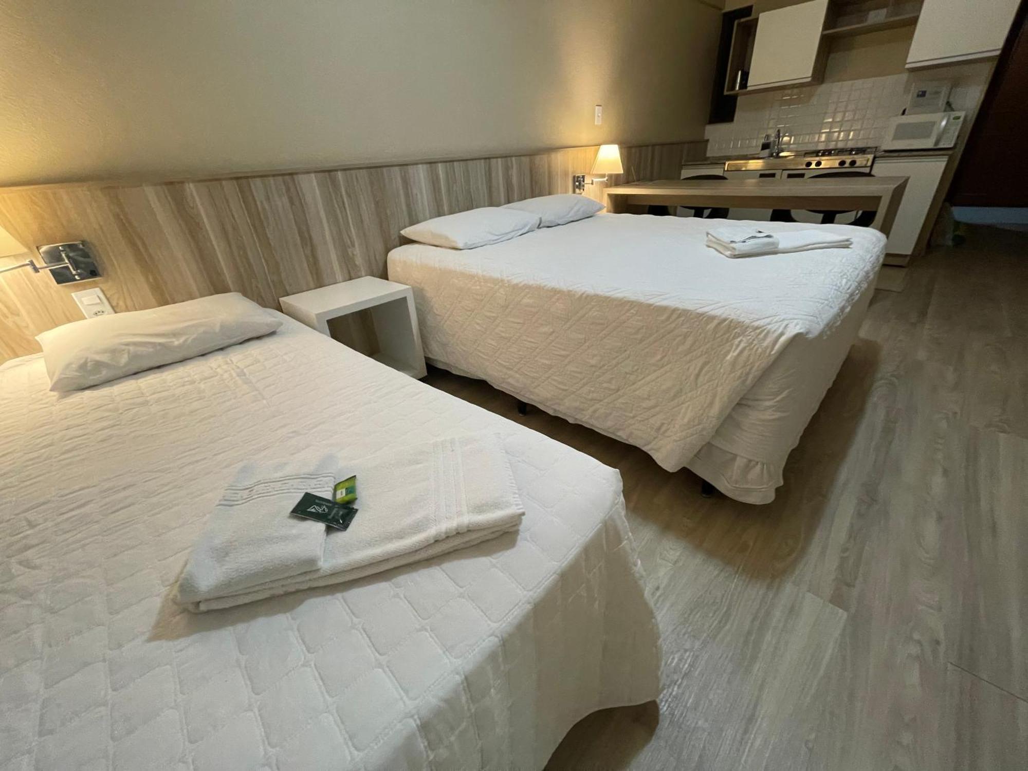 Aquarius Flat Aptos E Suites Santa Cruz do Sul Esterno foto
